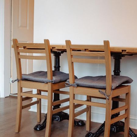 Spacious Flat With Free Parking Apartment Harrogate Exterior photo