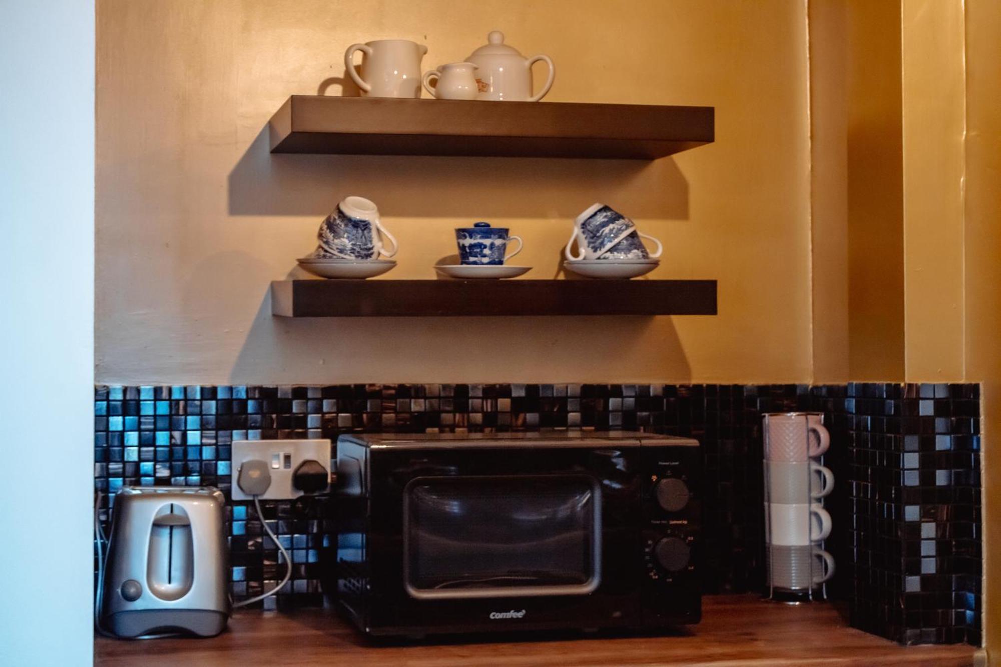Spacious Flat With Free Parking Apartment Harrogate Exterior photo