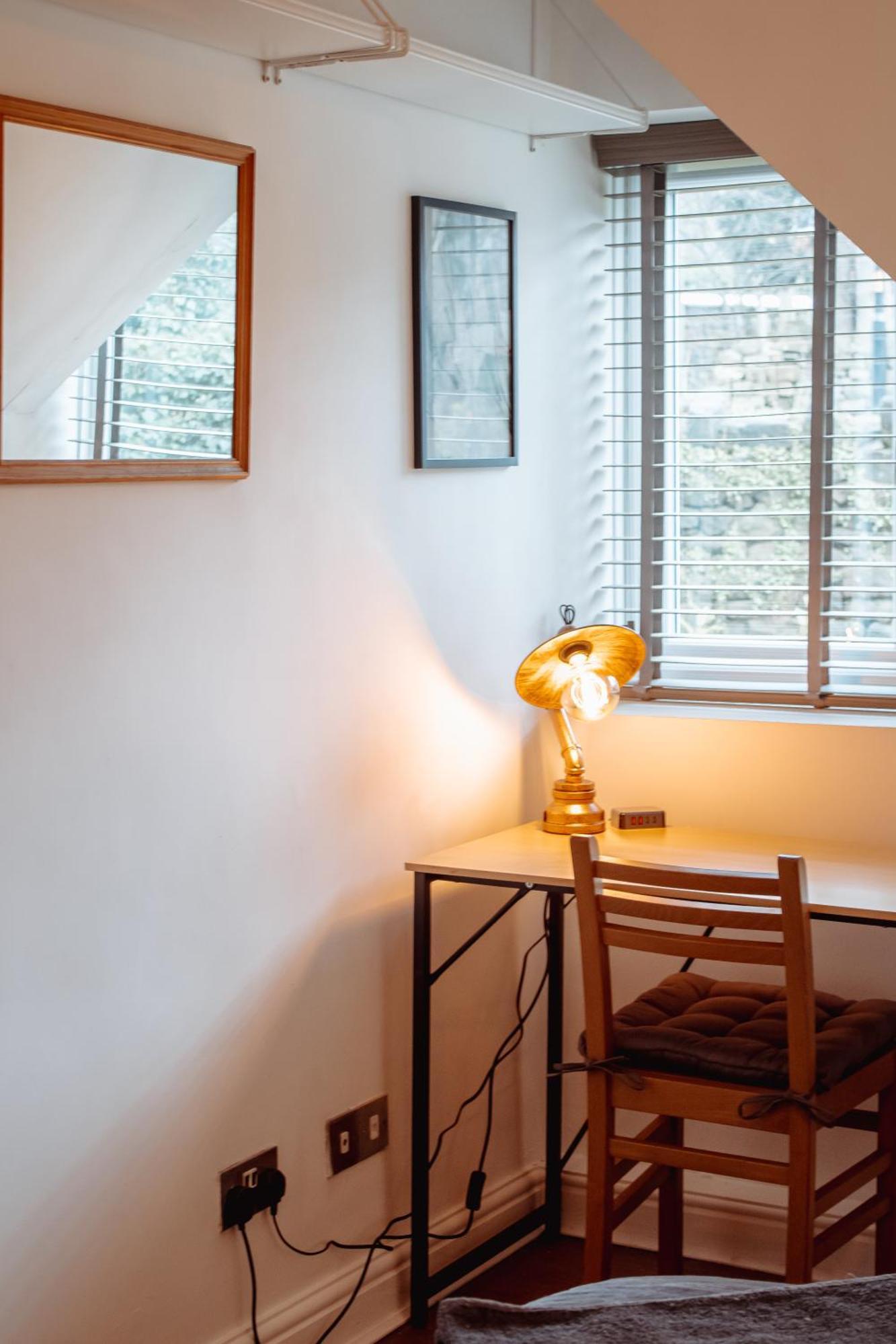 Spacious Flat With Free Parking Apartment Harrogate Exterior photo